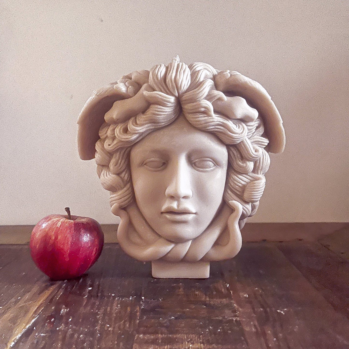 Large Medusa Candle