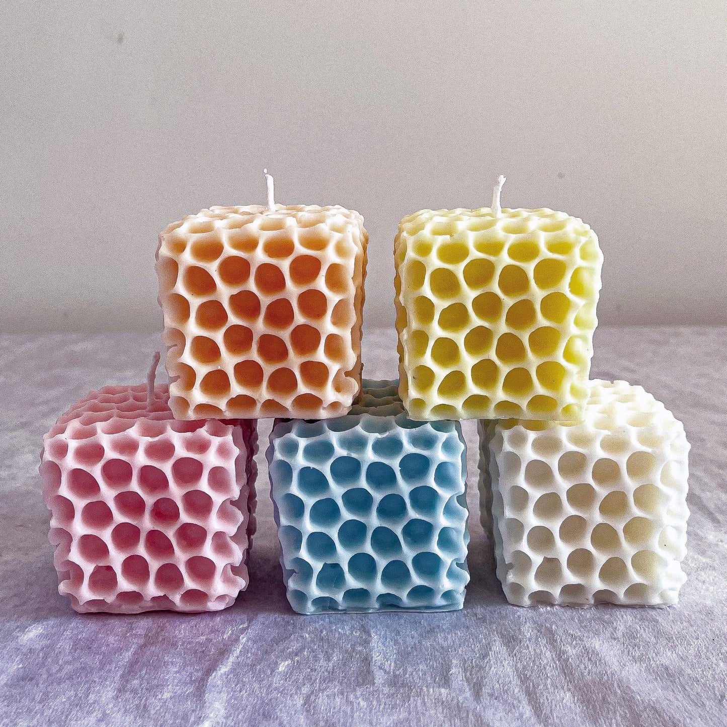 Honeycomb Candle - Vendeo.co.uk