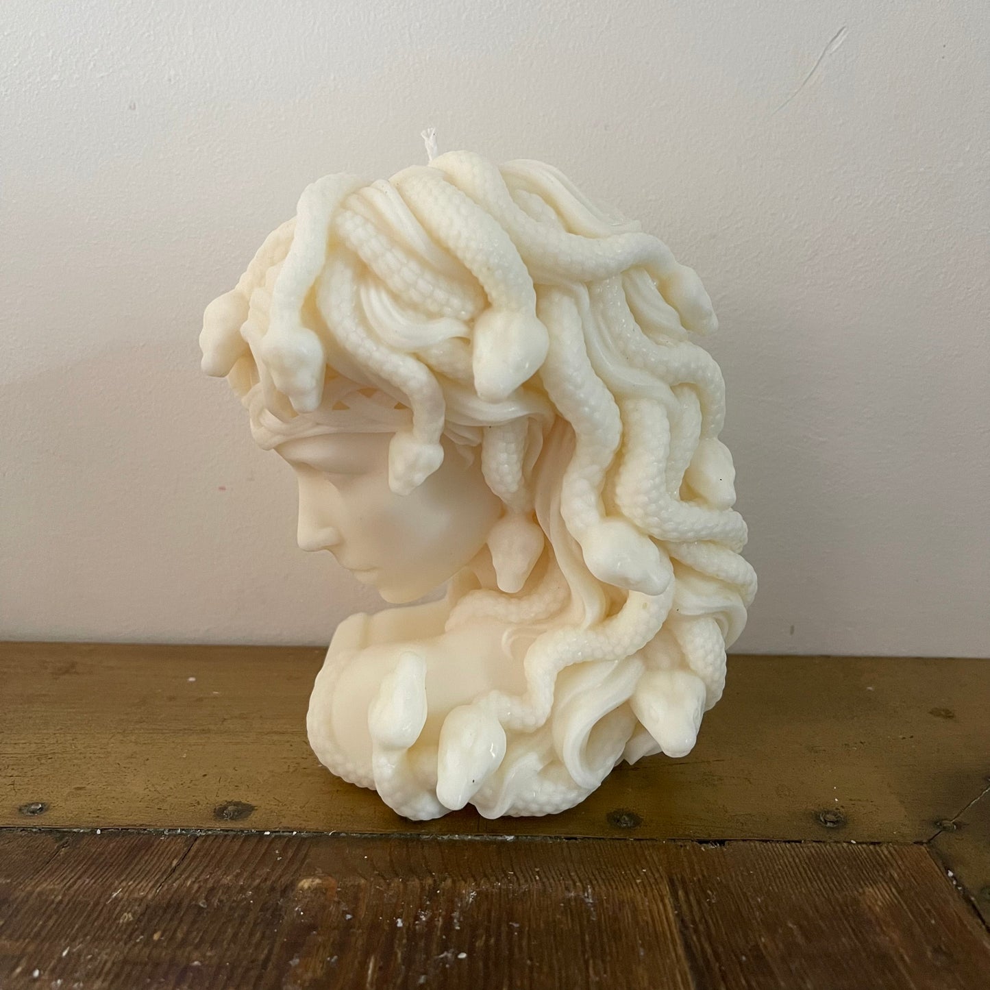 Medusa Head Candle