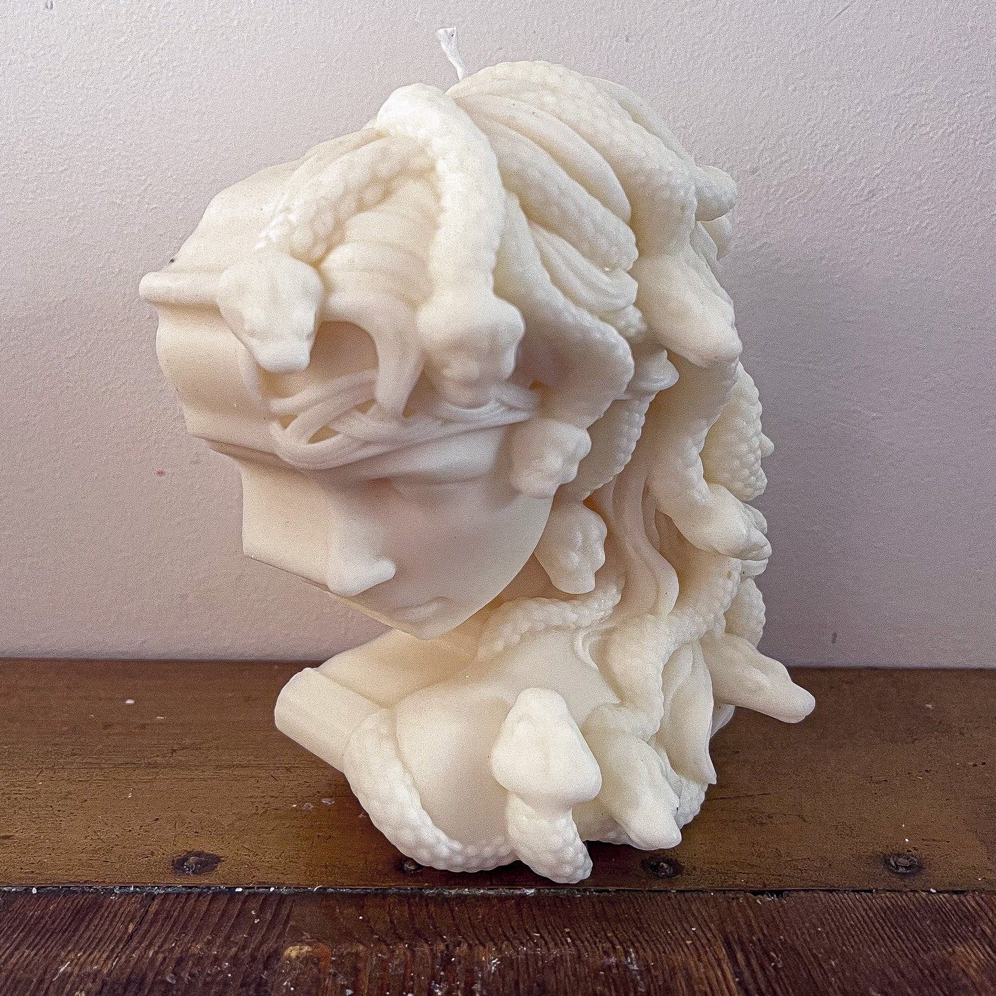 Medusa Head Candle