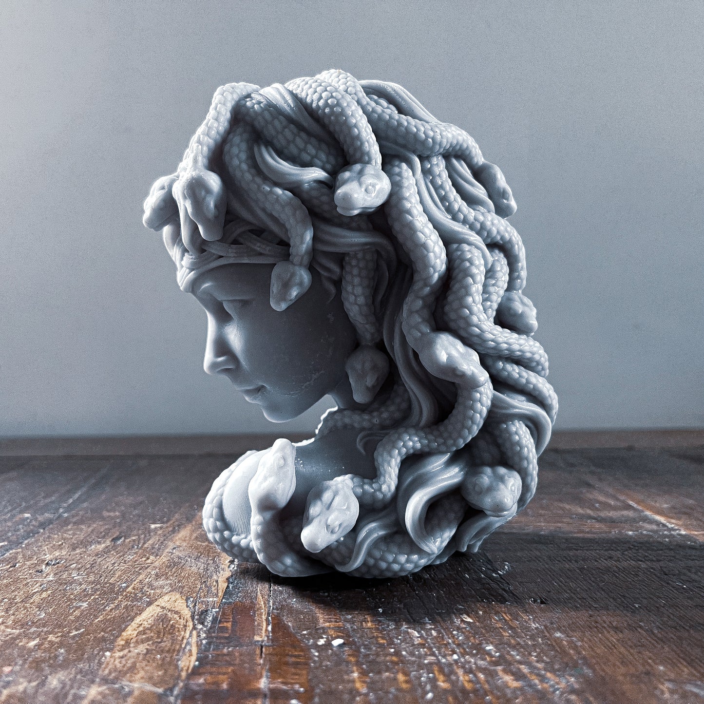 Medusa Head Candle