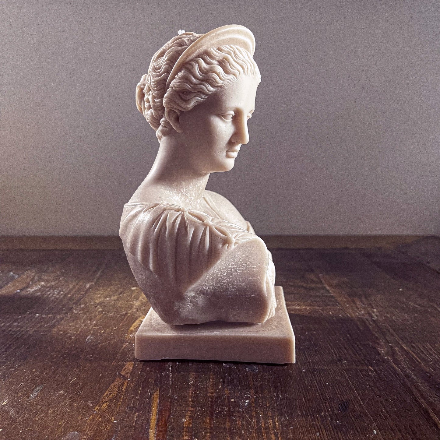 Artemis Bust Candle