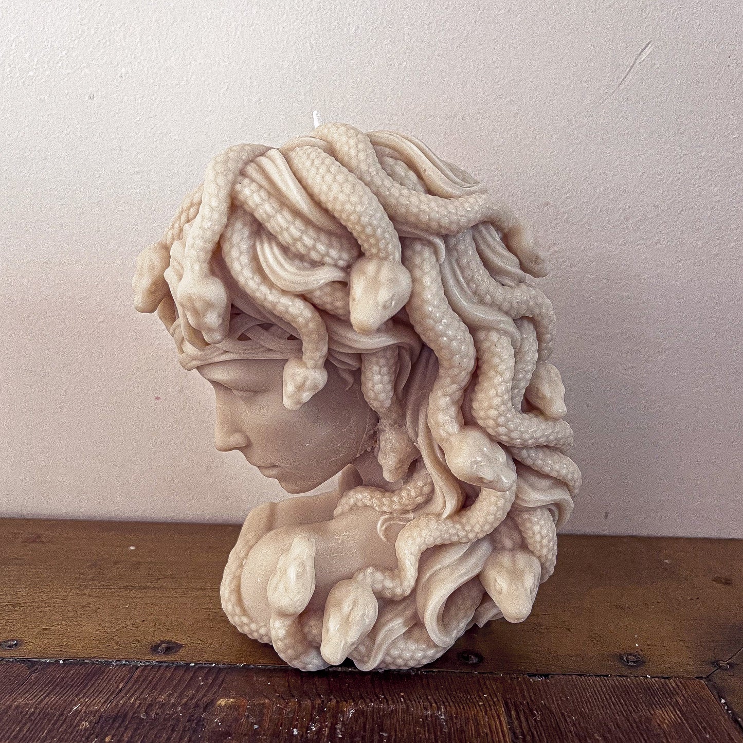 Medusa Head Candle