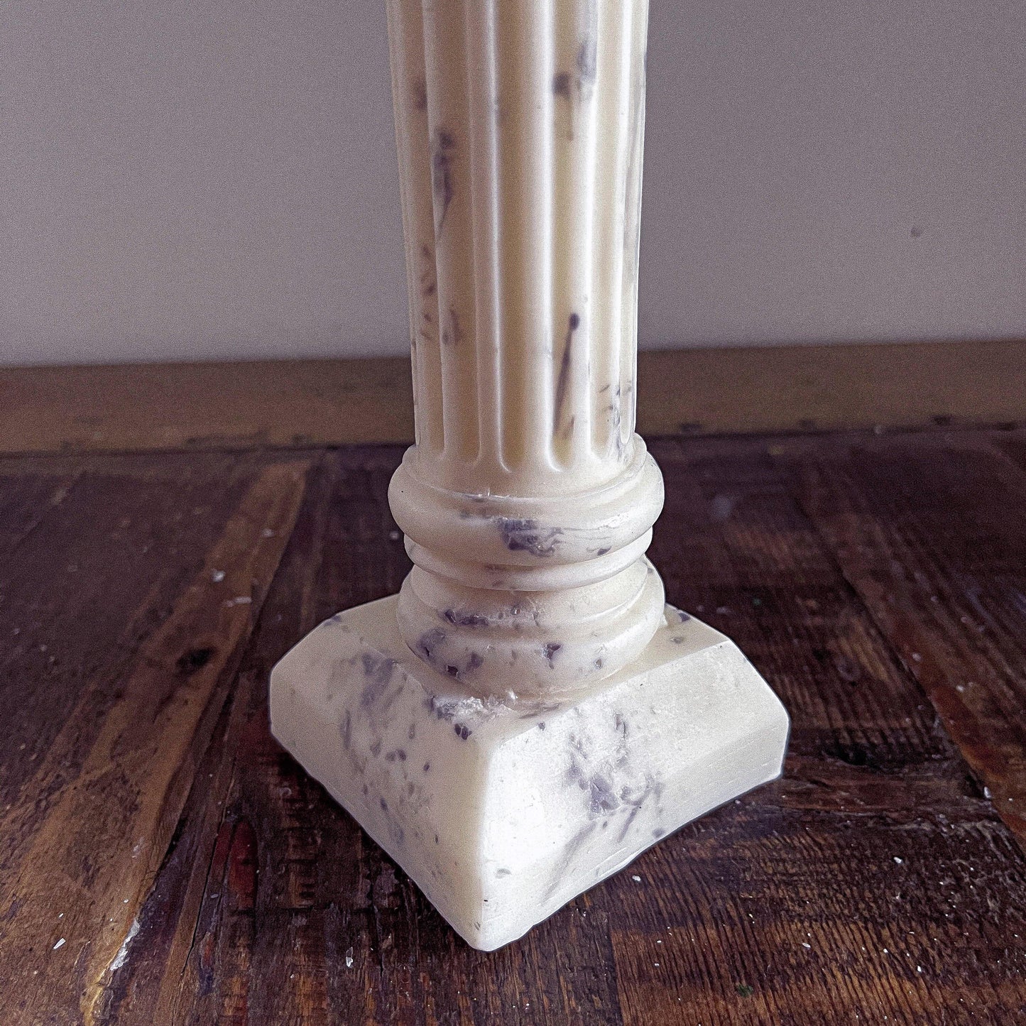 Large Marbled Greek Column Candle - Vendeo.co.uk