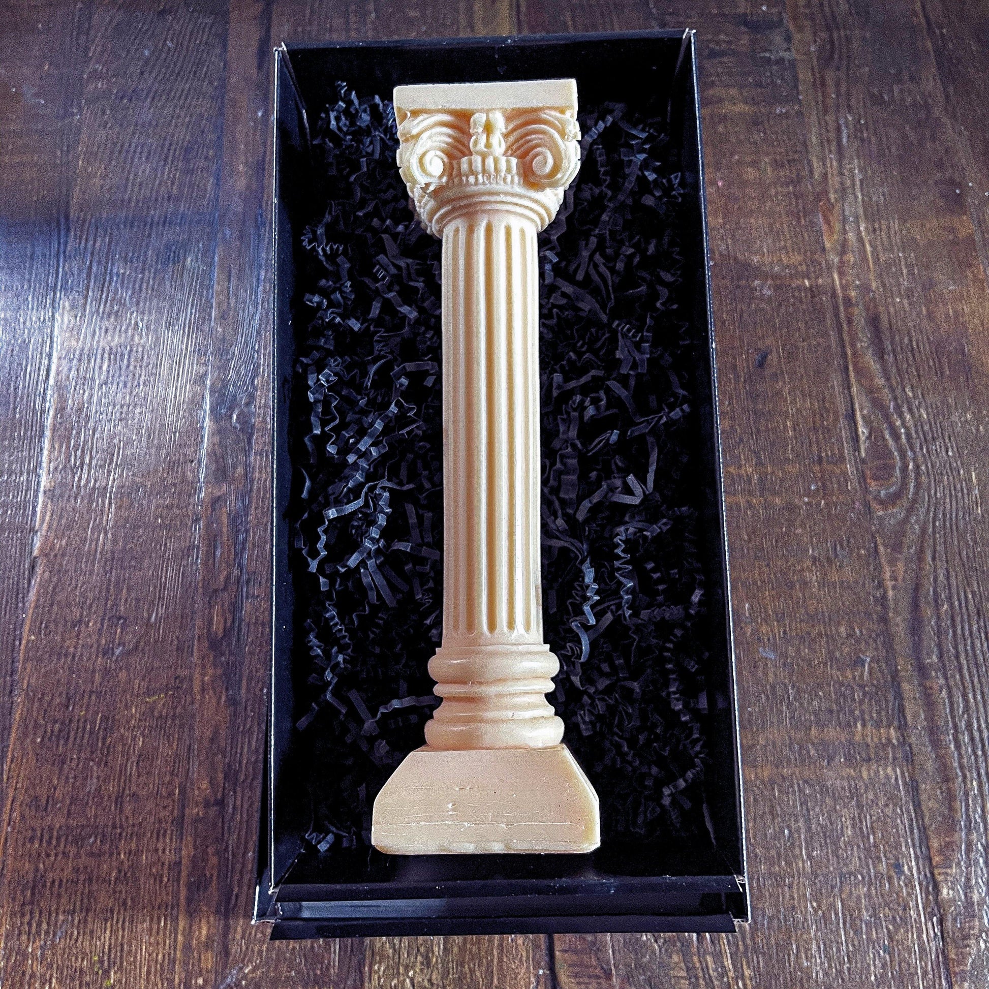 Large Greek Column Candle - Vendeo.co.uk